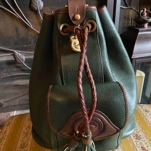 💖💖💖 Dooney sling backpack 💖💖💖